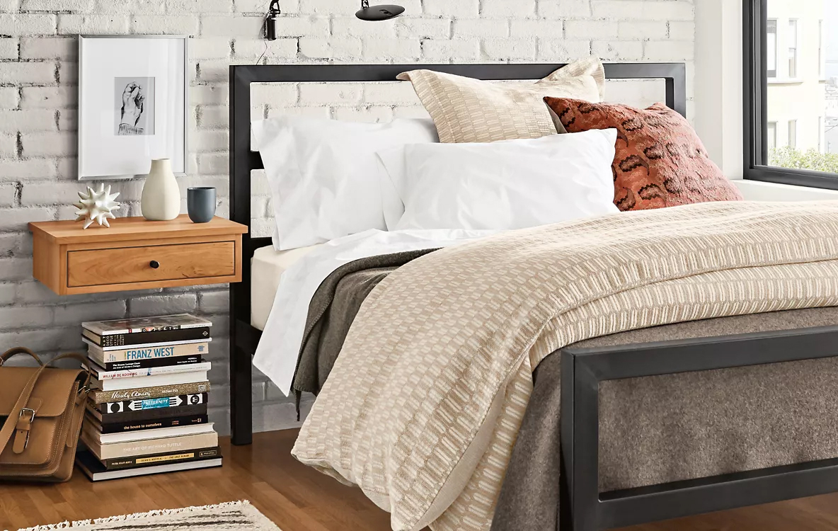 Спальный гарнитур для маленькой спальни